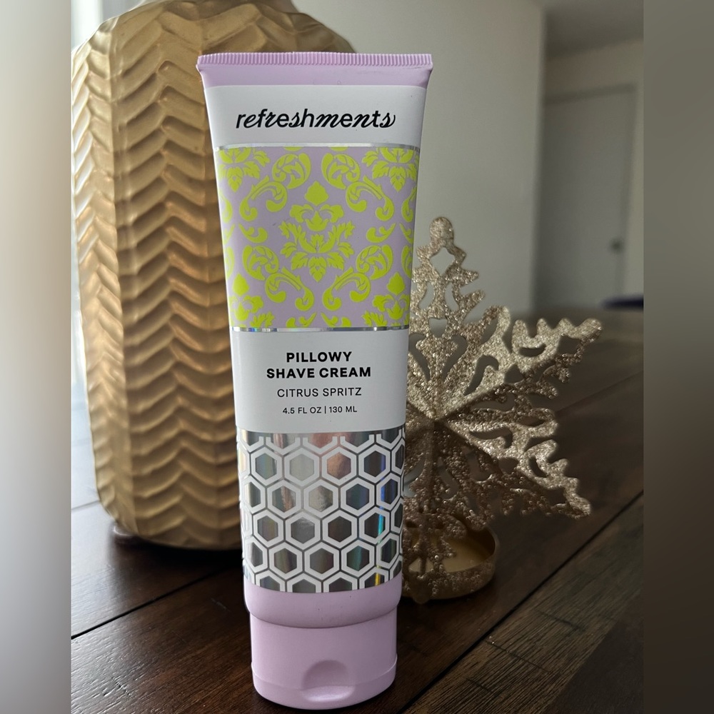 Refreshments Pillowy Shaving Cream!